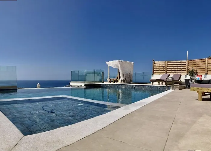 Zax Sea View Villas
